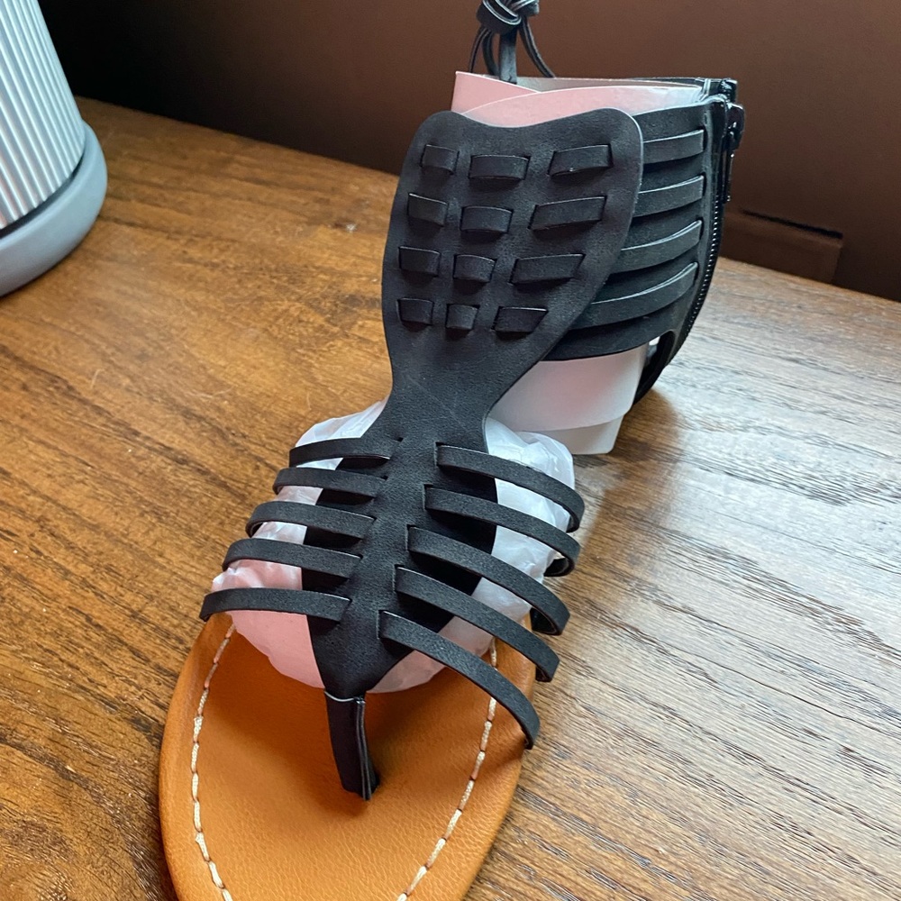 Sandals - Picture 2 of 2